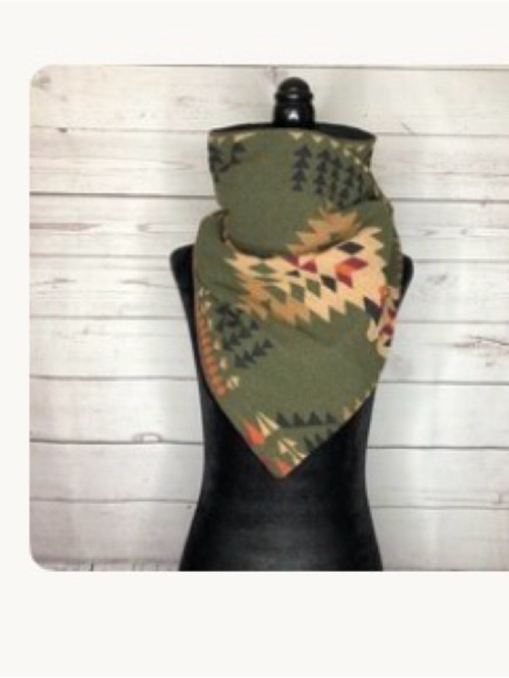 NWOT women’s flannel neck cowl